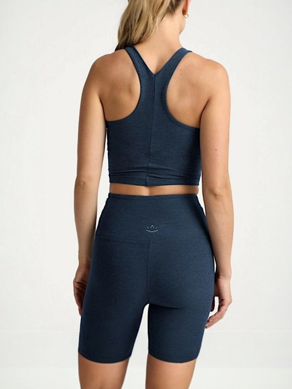 Beyond Yoga gym set refocus tank & high rise biker shorts in nocturnal navy S/M
